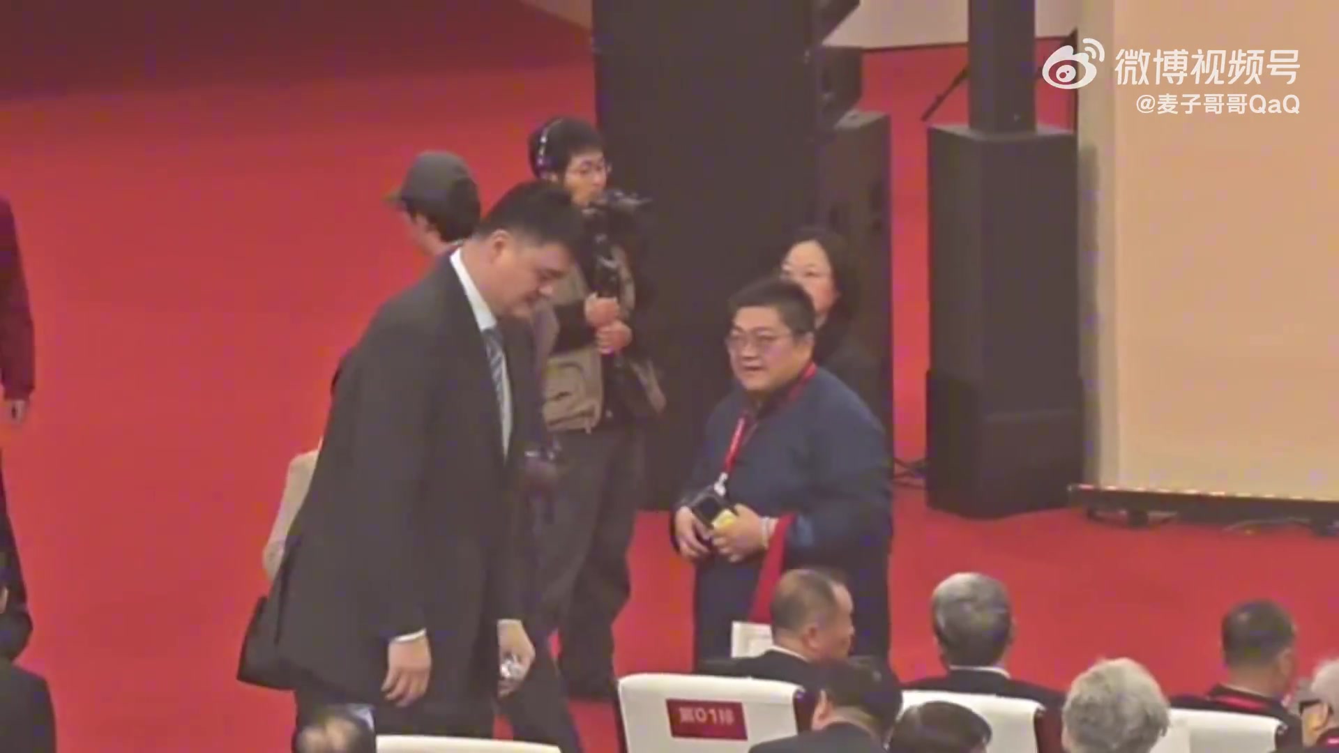 世界杯官方客户端下载中心-好久不见!上海交大迎建校130周年 姚明受邀回母校参加活动